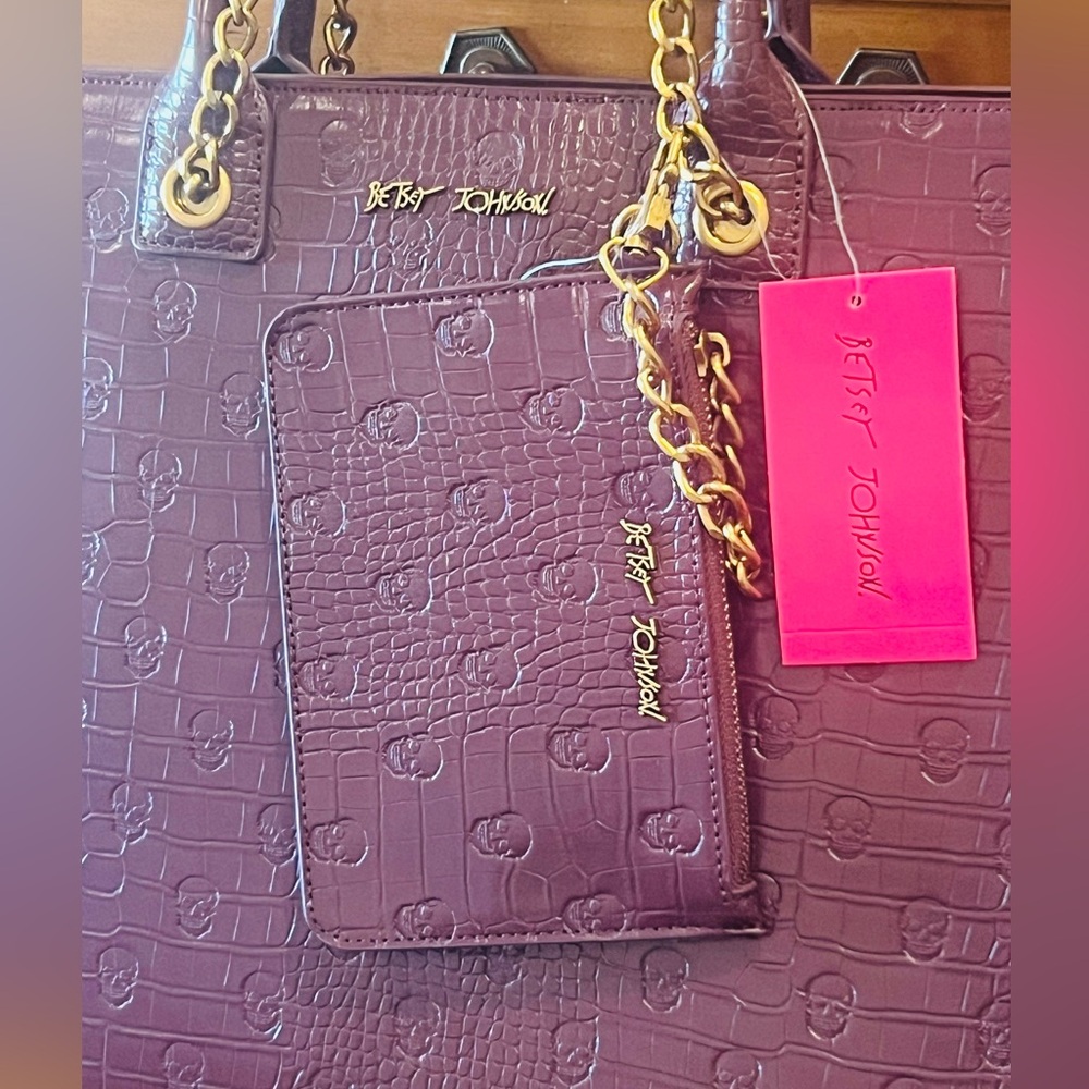Betsey Johnson Burgundy Embossed Tote Bag NWT - Picture 6 of 7